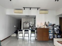 Lakeville (D22), Condominium #546645701